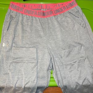 Under Armour gray pants
